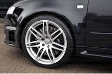 Audi RS4 RS4 4.2 Saloon 4dr Petrol Manual quattro (324 g/km, 415 bhp) 4.2 4dr Saloon Manual Petrol - Thumb 24