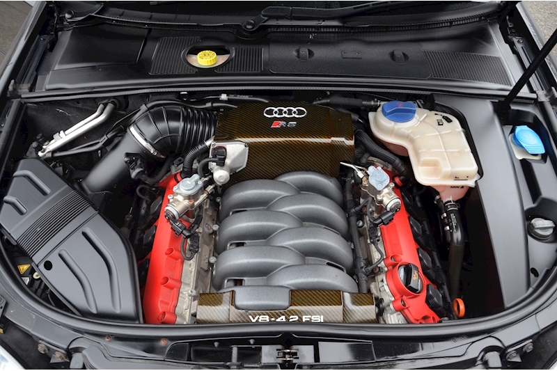 Audi RS4 RS4 4.2 Saloon 4dr Petrol Manual quattro (324 g/km, 415 bhp) 4.2 4dr Saloon Manual Petrol Image 39