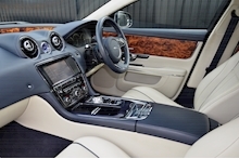 Jaguar XJ XJ TD Portfolio 3.0 4dr Saloon Automatic Diesel - Thumb 41