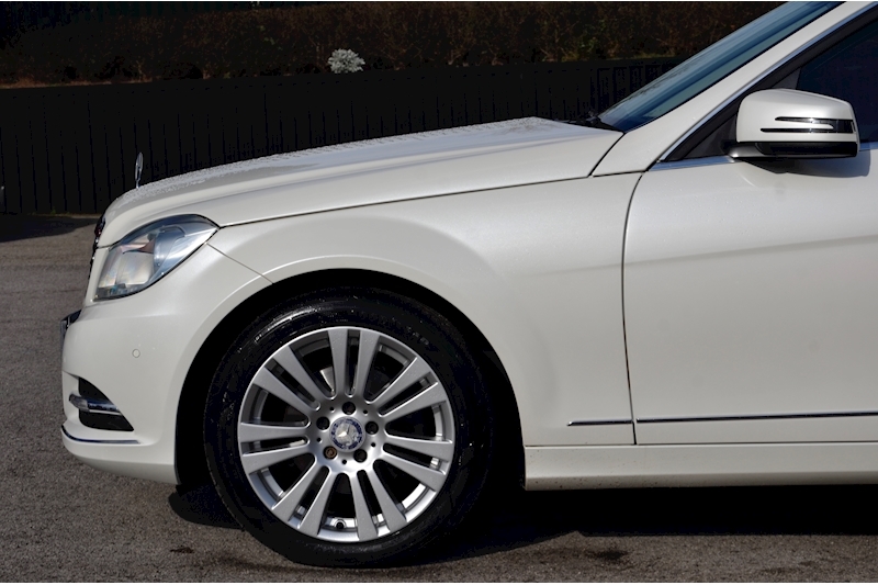 Mercedes-Benz C Class C Class C220 CDI BlueEFFICIENCY SE 2.1 4dr Saloon Automatic Diesel Image 9