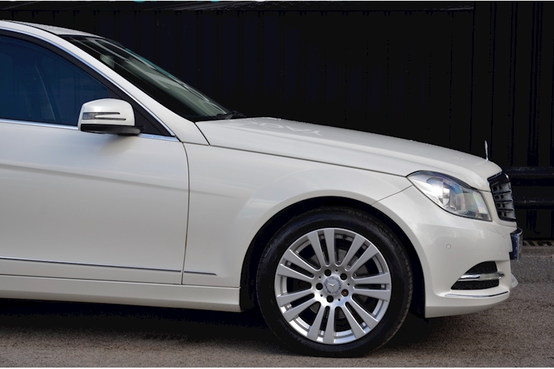 Mercedes-Benz C Class C Class C220 CDI BlueEFFICIENCY SE 2.1 4dr Saloon Automatic Diesel Image 15