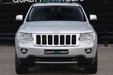 Jeep Grand Cherokee Grand Cherokee CRD Overland 3.0 5dr SUV Automatic Diesel - Thumb 3