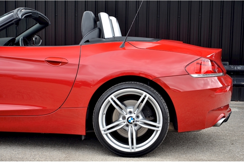 BMW Z4 Z4 35is 3.0 2dr Convertible Automatic Petrol Image 21