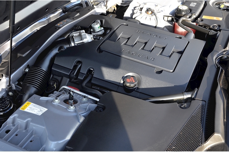 Jaguar XK XK V8 4.2 2dr Coupe Automatic Petrol Image 36