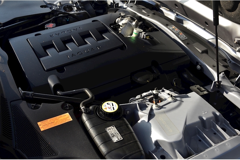 Jaguar XK XK V8 4.2 2dr Coupe Automatic Petrol Image 37