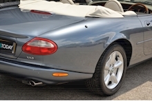 Jaguar XK8 Convertible XK8 Convertible 4.0 V8 - Thumb 18