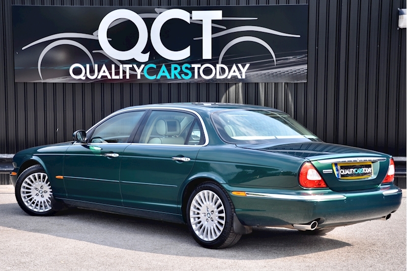 Jaguar XJ XJ XJ8 Sovereign 4.2 4dr Saloon Automatic Petrol Image 7