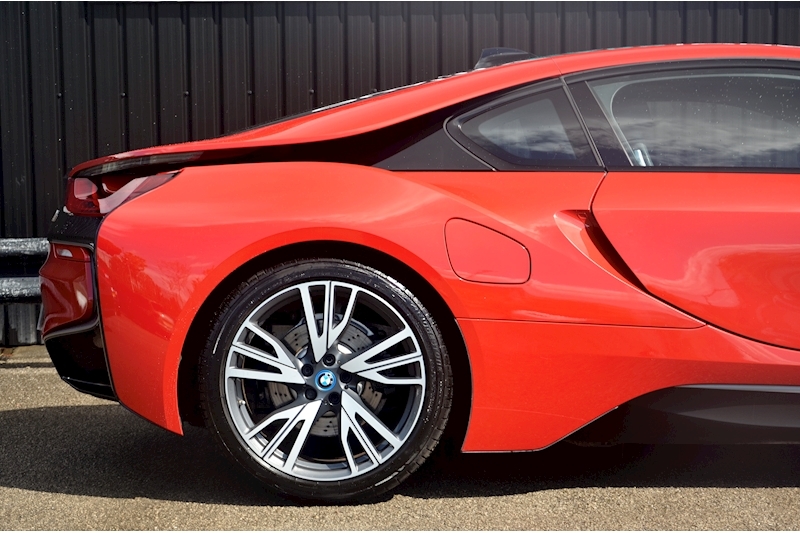 BMW i8 Protonic Red Edition BMW Laserlights + Display Key + Premium Audio + £120k List Price Image 18