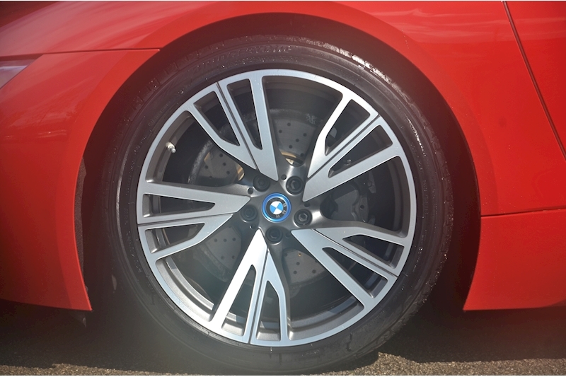 BMW i8 Protonic Red Edition BMW Laserlights + Display Key + Premium Audio + £120k List Price Image 39