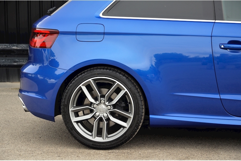 Audi S3 Super Sports Seats + Bang and Olufsen Image 17