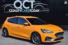 Ford Focus ST Orange Fury + Performance Pack + Wireless Charging - Thumb 0