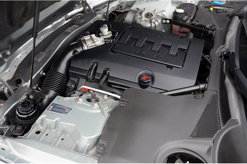 Jaguar XK XK V8 4.2 2dr Coupe Automatic Petrol Image 41