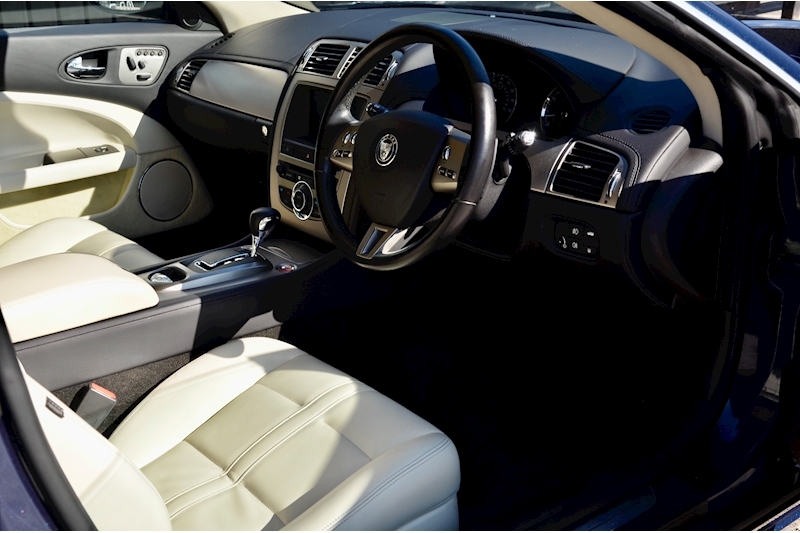Jaguar XK XK V8 4.2 2dr Coupe Automatic Petrol Image 5
