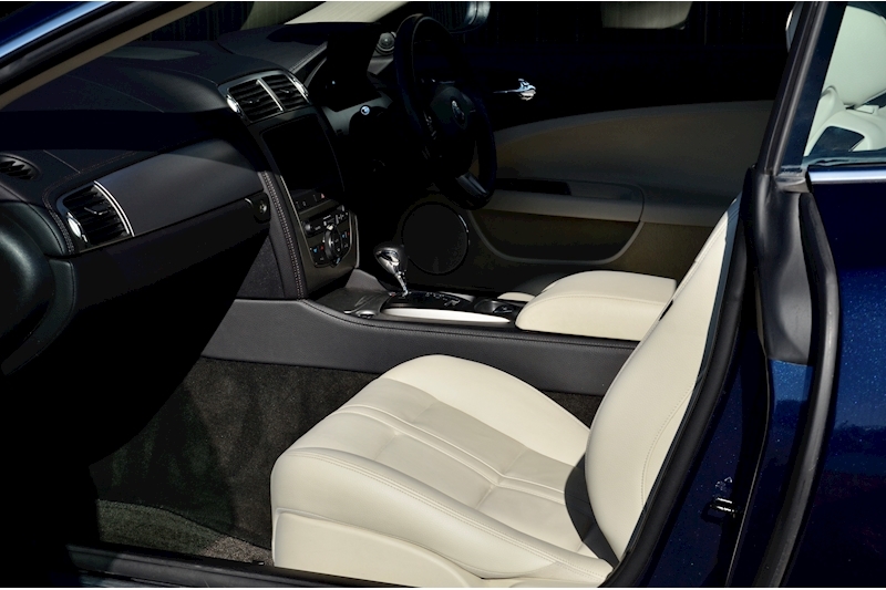 Jaguar XK XK V8 4.2 2dr Coupe Automatic Petrol Image 2