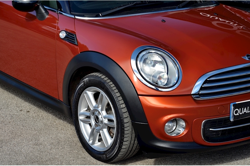 MINI Cooper 1.6 CHILI Pack 2 Former Keepers + Full Service History + CHILI Pack Image 13