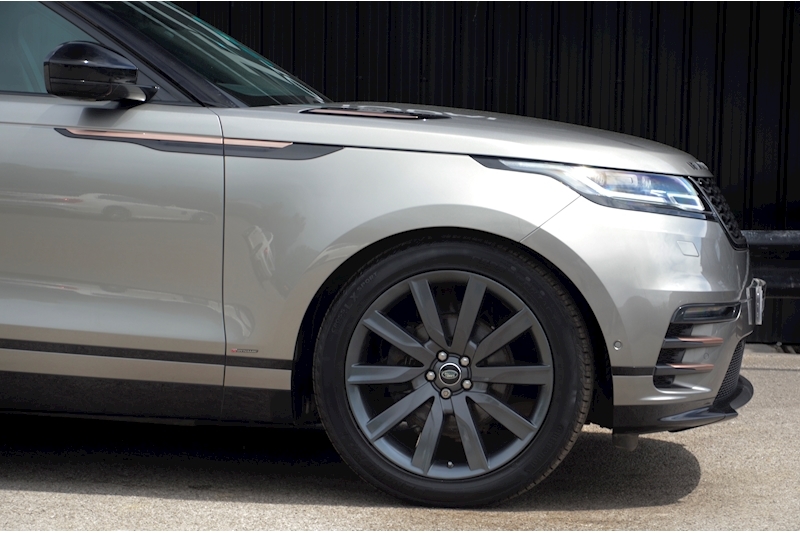 Land Rover Range Rover Velar D240 R-Dynamic SE + Sliding Pan Roof + Air Suspension + High Spec Image 15