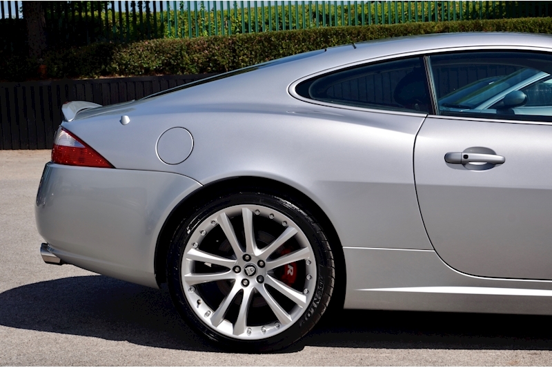 Jaguar XKR XKR 4.2 2dr Coupe Automatic Petrol Image 18