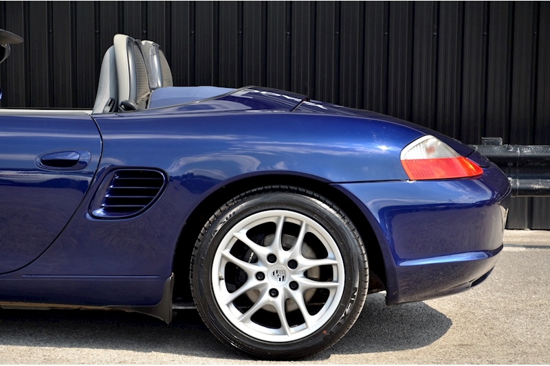 Porsche Boxster 1 Former Keeper + 14 Services  + Outstanding Image 28