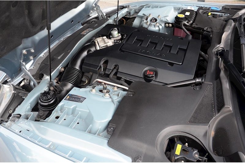 Jaguar XK Convertible XK 4.2 V8 Coupe Image 14