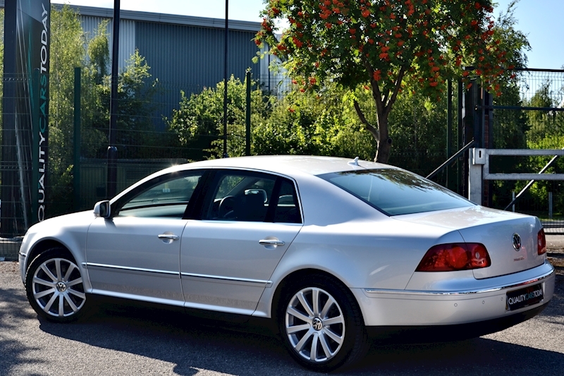 Volkswagen Phaeton 3.0 V6 TDI 4Motion Phaeton 3.0 V6 TDI Image 9