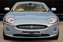 Jaguar XK XK 4.2 V8 Coupe - Thumb 3