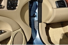 Jaguar XK XK 4.2 V8 Coupe - Thumb 35