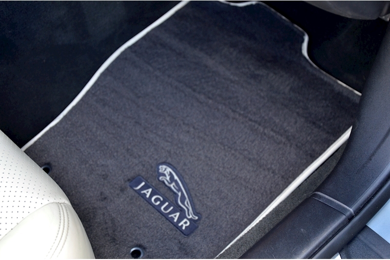Jaguar XK Portfolio Convertible XK Convertible 5.0 V8 Image 24