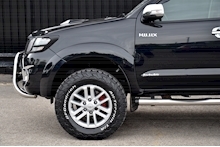 Toyota Hilux 3.0 D-4D Invincible Automatic + High Spec + Just Serviced by Toyota  + NO VAT - Thumb 18