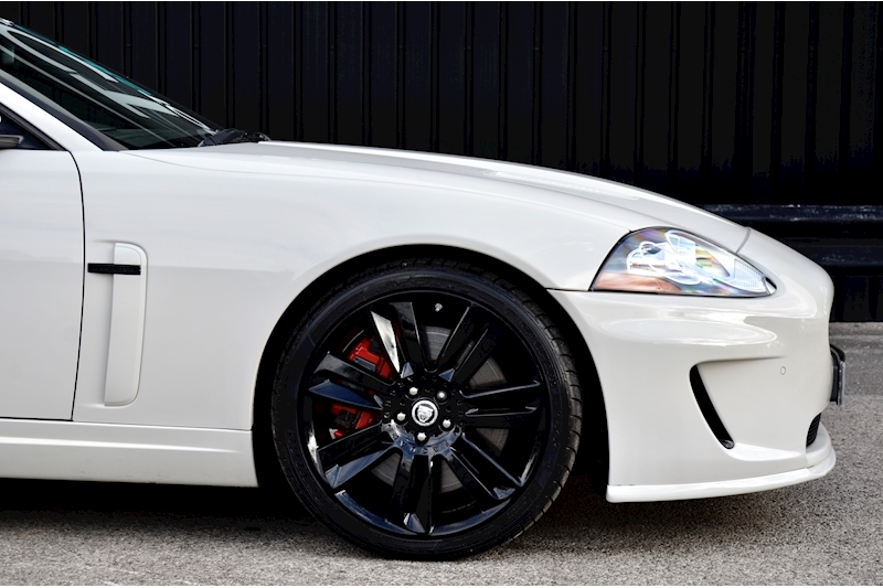 Jaguar XKR Porcelain White + XKR Aero + Adaptive Cruise Image 13