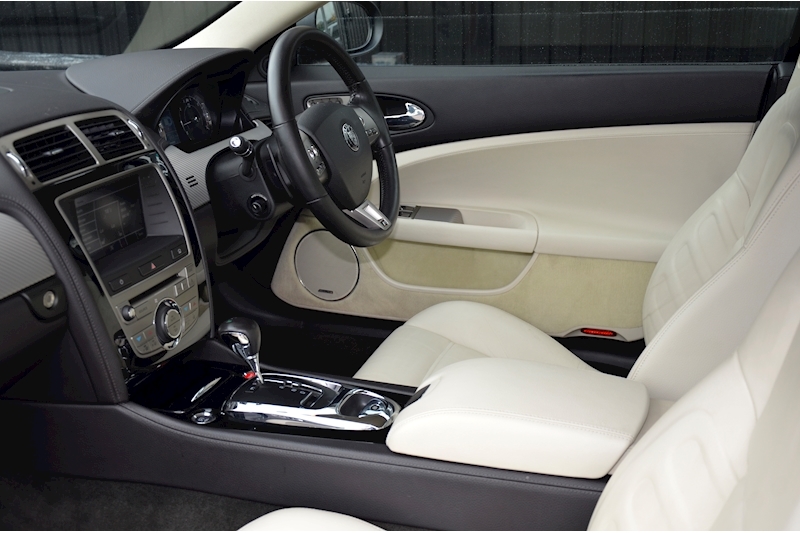 Jaguar XKR XKR V8 4.2 2dr Coupe Automatic Petrol Image 7