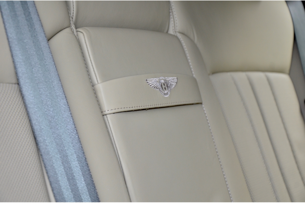 Bentley Continental Flying Spur Continental Flying Spur Continental Flying Spur 6.0 W12 - Large 30