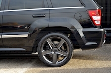 Jeep Grand Cherokee SRT8 SRT-8 6.1 Hemi - Thumb 18