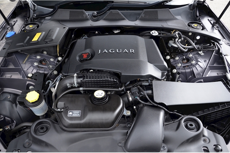 Jaguar XJL Portfolio XJL 3.0 V6 Diesel Portfolio Image 47