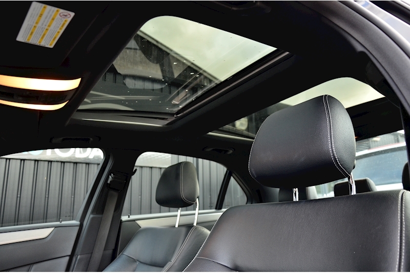 Mercedes-Benz E350 CDI Sport Edition 125 Comprehensive Service History + Panoramic Roof + Harmon Kardon Image 7