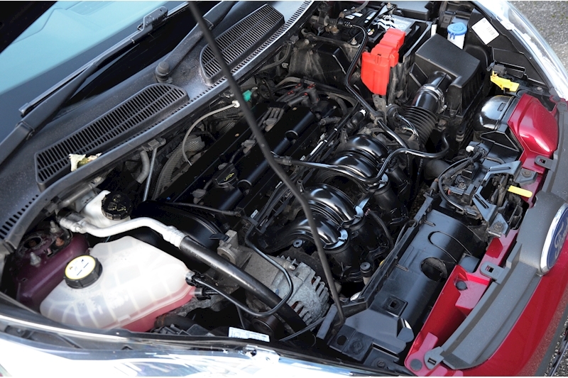 Ford Fiesta Titanium Full Service History inc.Cambelt Image 32