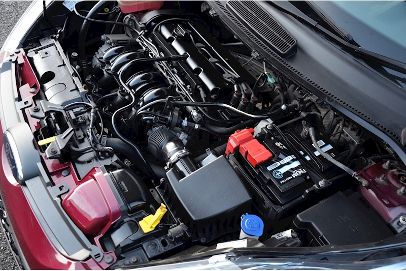 Ford Fiesta Titanium Full Service History inc.Cambelt Image 33