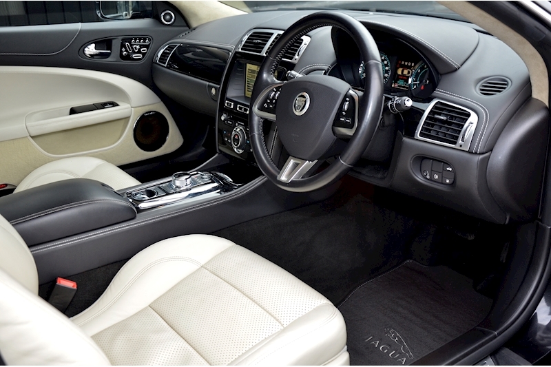 Jaguar XK XK V8 Portfolio 5.0 2dr Coupe Automatic Petrol Image 7