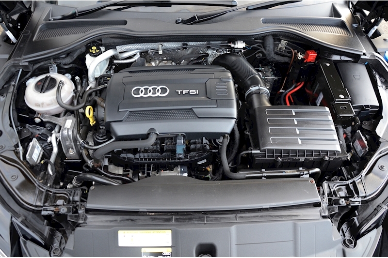 Audi TT TT TFSI S line 2.0 2dr Convertible Manual Petrol Image 32