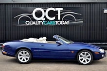 Jaguar XK8 4.2 V8 Convertible Pacific Blue + Ivory + 3 Former Keepers + Adaptive Cruise + Premium Sound - Thumb 12