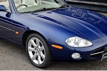 Jaguar XK8 4.2 V8 Convertible Pacific Blue + Ivory + 3 Former Keepers + Adaptive Cruise + Premium Sound - Thumb 31