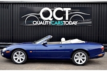 Jaguar XK8 4.2 V8 Convertible Pacific Blue + Ivory + 3 Former Keepers + Adaptive Cruise + Premium Sound - Thumb 1