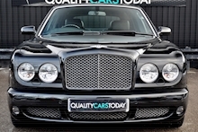 Bentley Arnage T Mulliner Level 2 2009 Model + Hooper Rear Window + Exceptional Condition and Provenance - Thumb 3