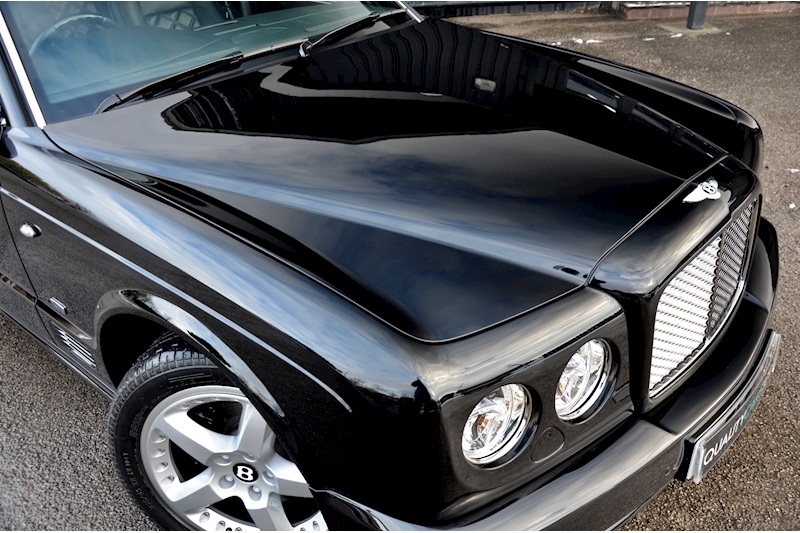 Bentley Arnage T Mulliner Level 2 2009 Model + Hooper Rear Window + Exceptional Condition and Provenance Image 5