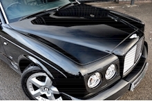 Bentley Arnage T Mulliner Level 2 2009 Model + Hooper Rear Window + Exceptional Condition and Provenance - Thumb 5
