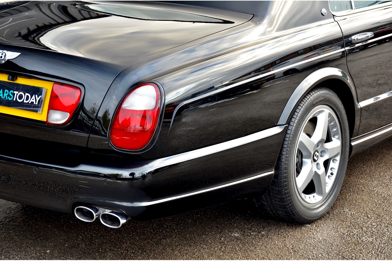 Bentley Arnage T Mulliner Level 2 2009 Model + Hooper Rear Window + Exceptional Condition and Provenance - Large 15