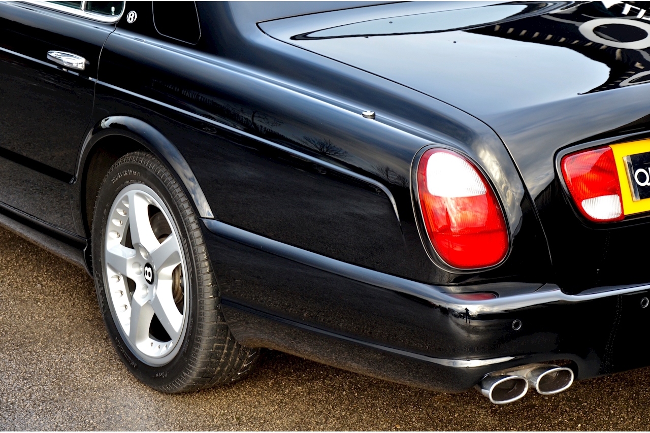 Bentley Arnage T Mulliner Level 2 2009 Model + Hooper Rear Window + Exceptional Condition and Provenance - Large 22
