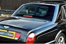 Bentley Arnage T Mulliner Level 2 2009 Model + Hooper Rear Window + Exceptional Condition and Provenance - Thumb 13