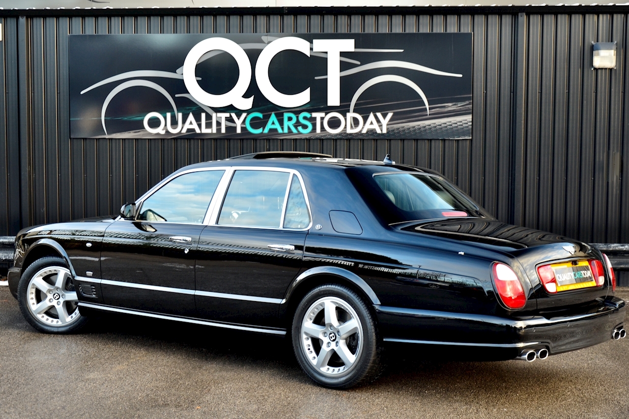 Bentley Arnage T Mulliner Level 2 2009 Model + Hooper Rear Window + Exceptional Condition and Provenance - Large 11