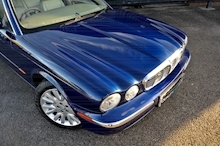 Jaguar XJ6 3.0 V6 SE + Original Titled Owner + Comprehensive History - Thumb 9