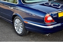 Jaguar XJ6 3.0 V6 SE + Original Titled Owner + Comprehensive History - Thumb 17